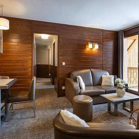 Appartement In French Alps, Savoyard Charm *